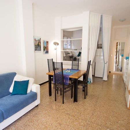 Grande Bilocale Con Giardino E Posto Auto Privato Comodo Al Mare 瓦拉泽 外观 照片